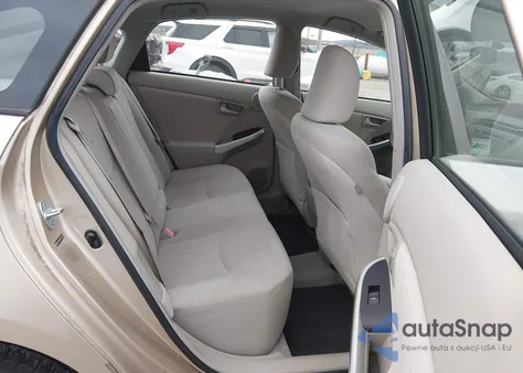 2011 Toyota Prius Three z USA, uszkodzony, nr VIN JTDKN3DU8B0277829